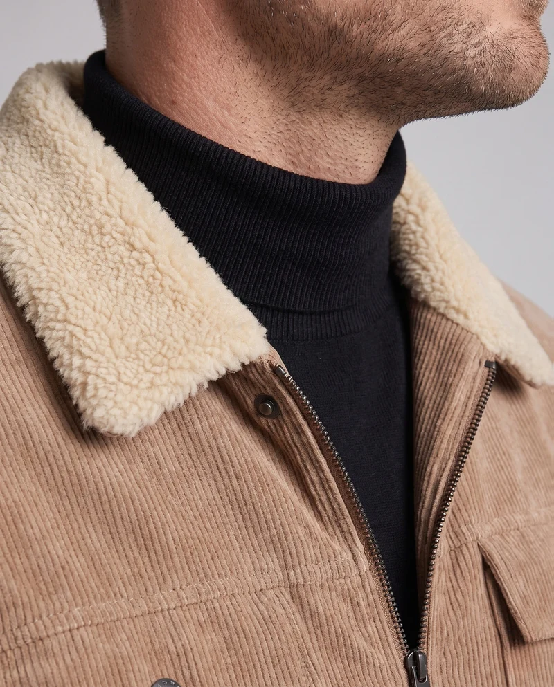 Männer Cord Feldjacke mit Teddy-Kragen, wärmendem Fleece-Futter und multifunktionalen Brusttaschen
