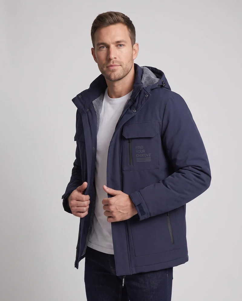 Herren Funktionswinterjacke mit Kapuze, wasserabweisendem Außenmaterial und weichem thermischen Futter
