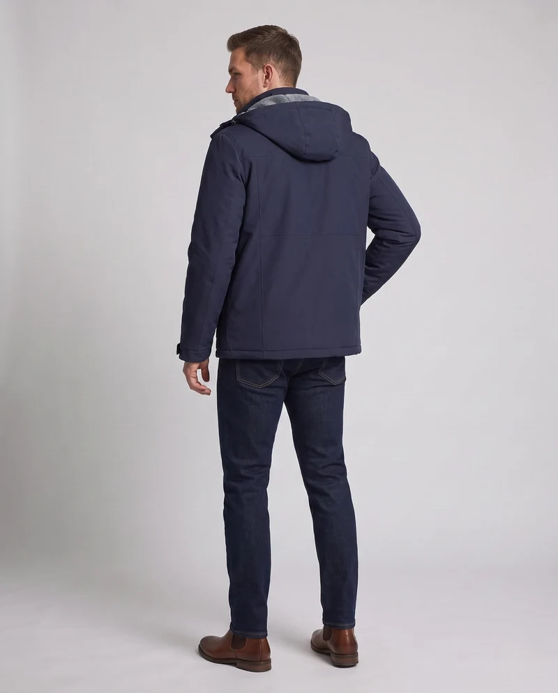 Herren Funktionswinterjacke mit Kapuze, wasserabweisendem Außenmaterial und weichem thermischen Futter