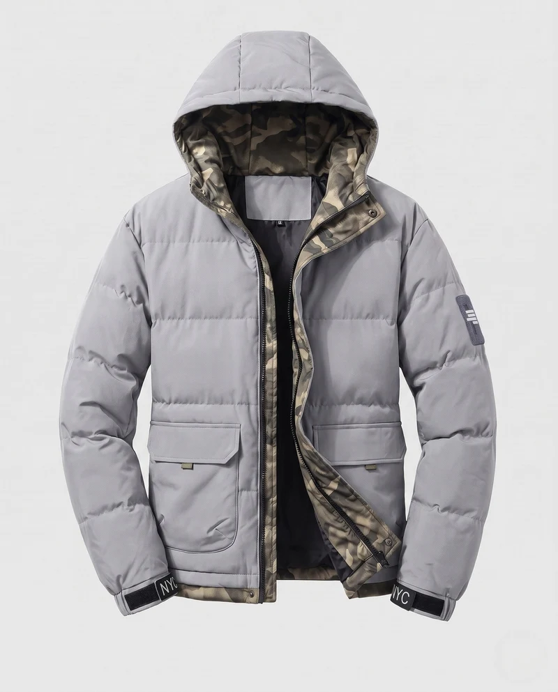 Kurzarm Thermo-Steppparka für Herren mit Kapuze, aufgesetzten Klappentaschen, verdeckter Knopfleiste und camouflaged gefüttertem Innenraum