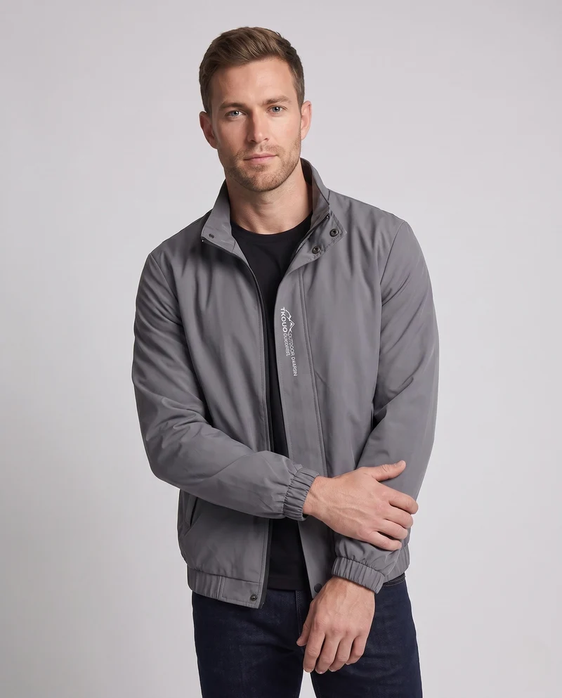 Leichter Mikrofaser-Windbreaker für Herren mit Stehkragen, wasserabweisender Oberfläche und verdeckten Taschen