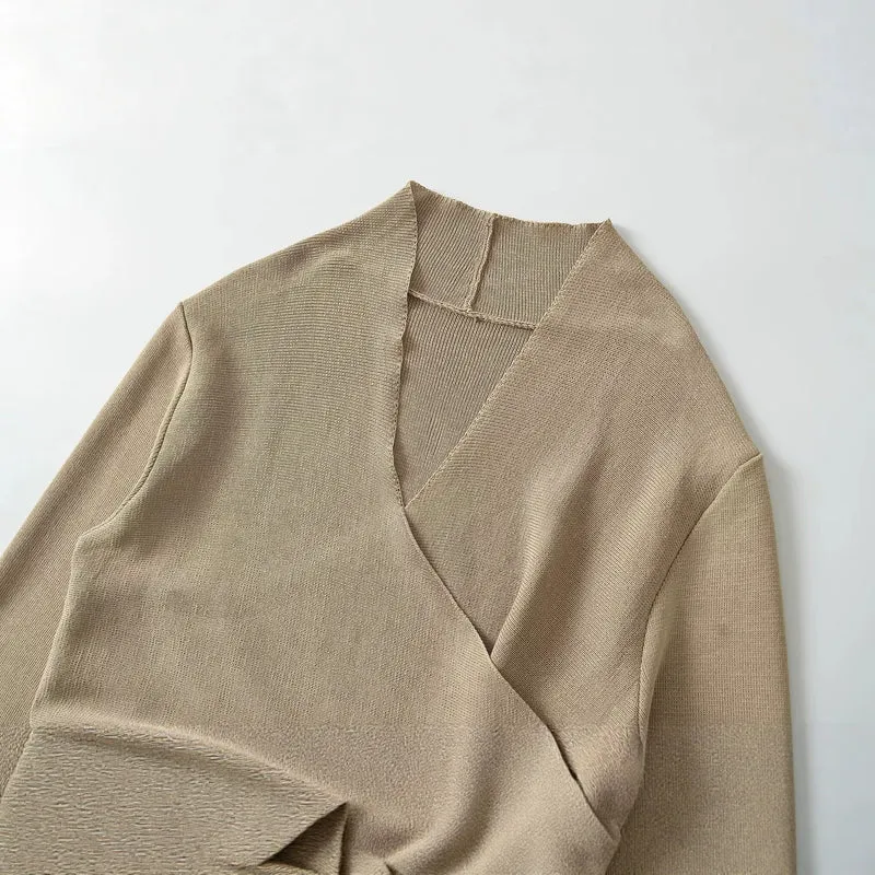 Damen Wickel-Strickpullover mit V‑Ausschnitt und Ziergürtel Drune