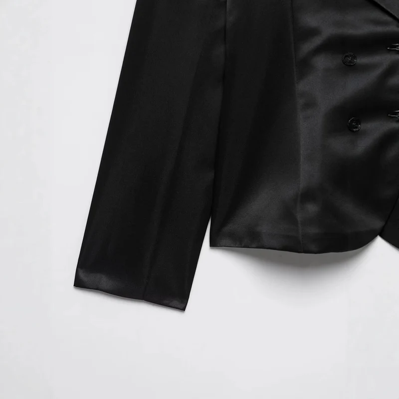 Damen Satin-Blazerjacke mit Mandarinkragen und Zierfroschknöpfen Drune