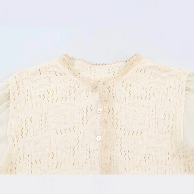 Damen Häkelbluse mit Spitzenärmeln, Volantsaum und Knopfleiste Drune