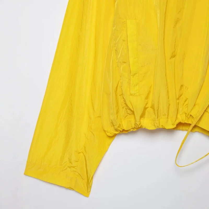 Damen Kurzer Tech‑Shell Blouson im Oversize‑Look mit hohem Stehkragen und Tunnelzug Drune