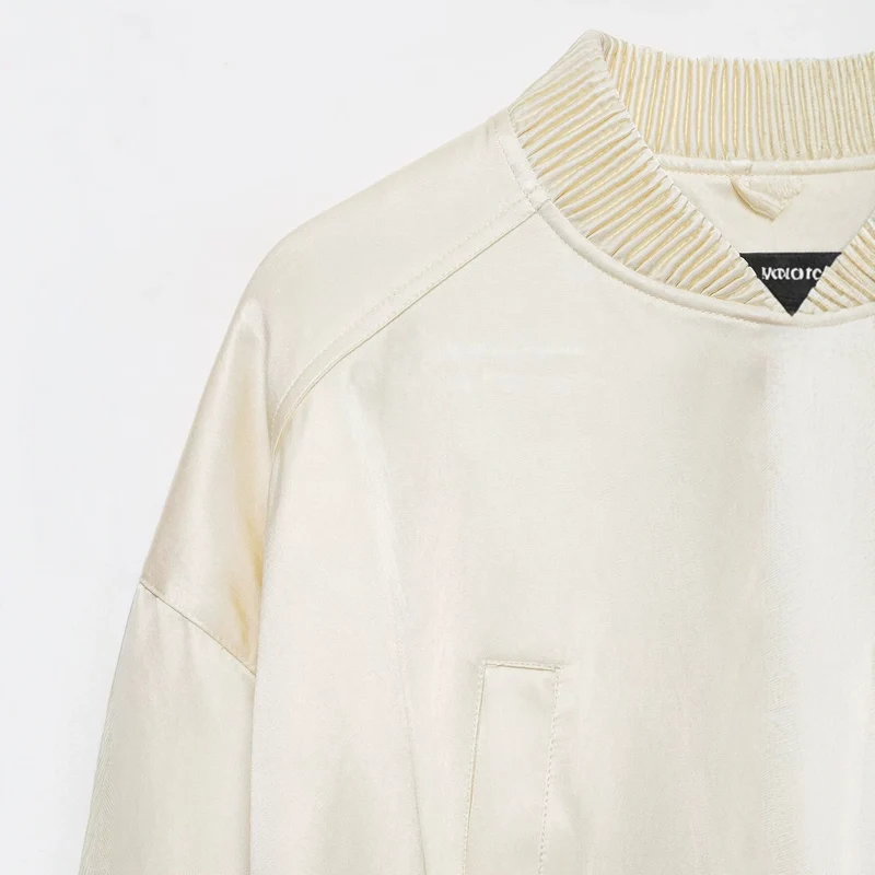 Damen Kurzer Satin-Bomber mit Oversize-Ballonärmeln und Rippkragen Drune