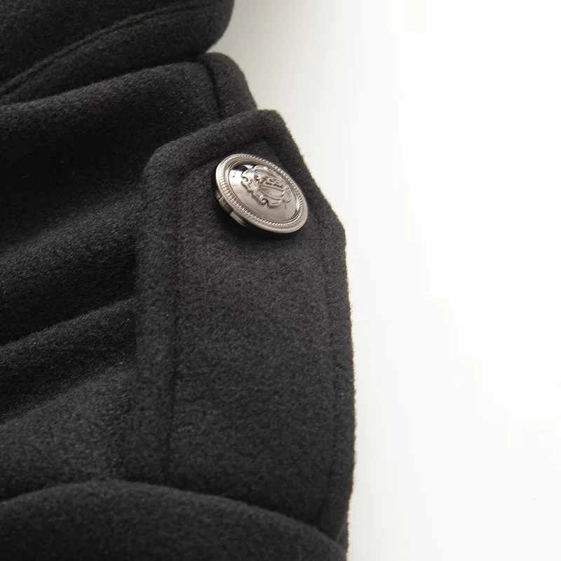 Damen Kurzer Militärisch inspirierter Blouson mit Stehkragen Zierkordeln und Metallknopfleiste Drune