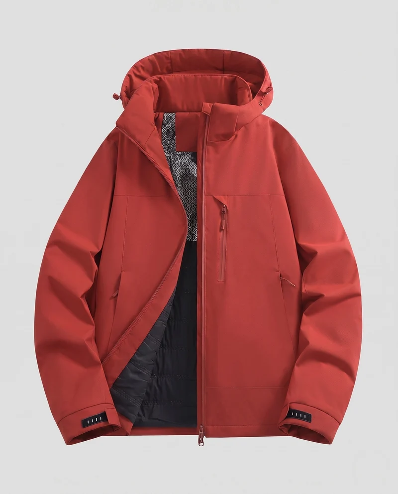 Männliche minimalistische funktionale Parka mit nahtversiegelten Reißverschlüssen, gepolstertem thermischem Futter und ergonomischer Kapuze