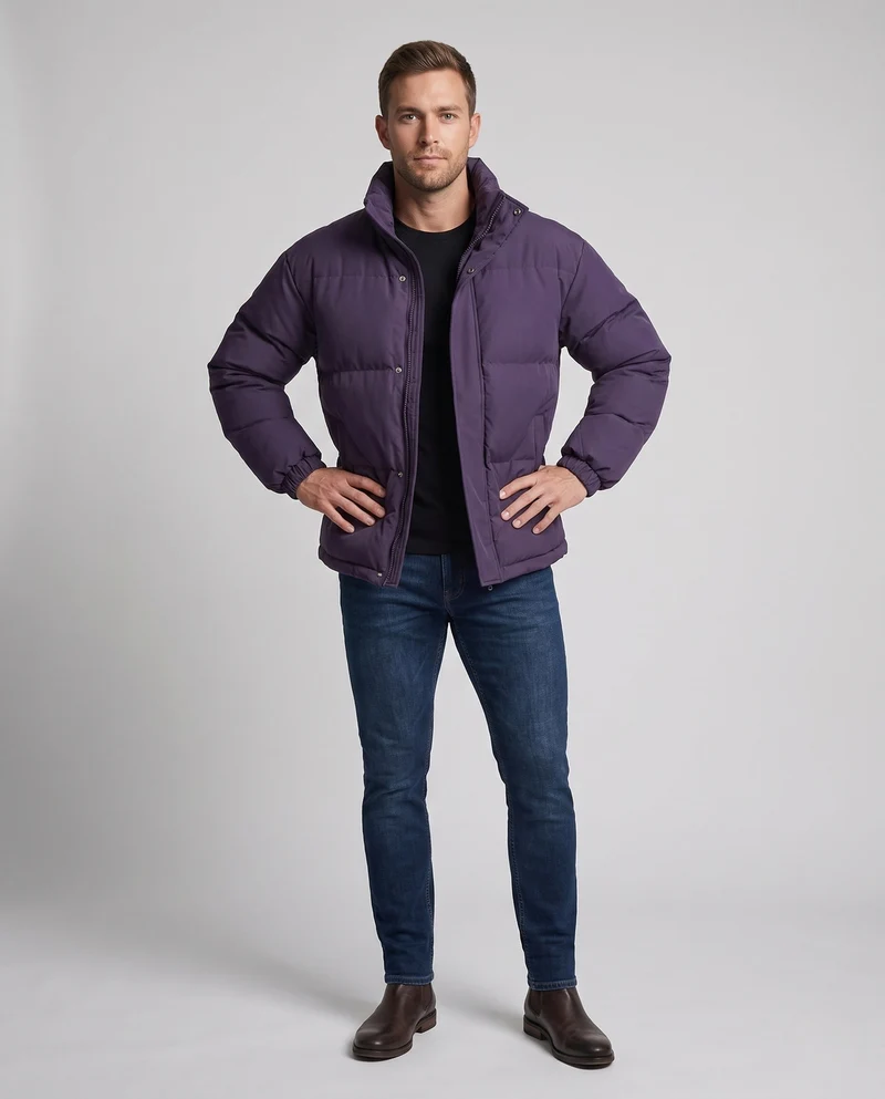 Herren minimalistische Thermo-Puffjacke mit hohem Stehkragen, internem Windschutz und elastischem Saum