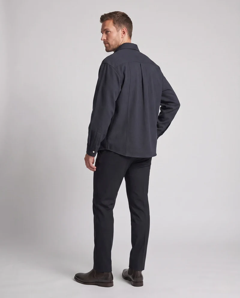 Herren Oversized Shirtjacke mit Druckknopfblende, abgerundetem Saum und weichem Canvas-Stoff