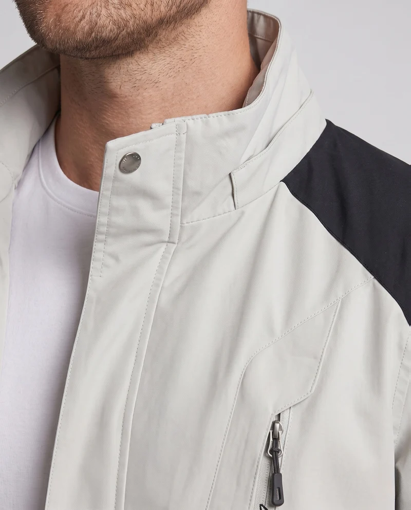 Herren ultraleichte packbare Hardshell-Jacke mit verstellbarer Kapuze, versiegelten Nähten und schrägem Brust-Reißverschluss