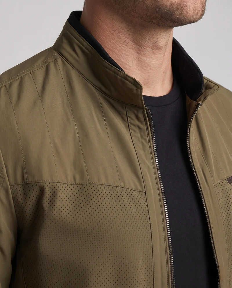 Atmungsaktive Mikro-perforierte Hybridjacke für Herren mit Stehkragen