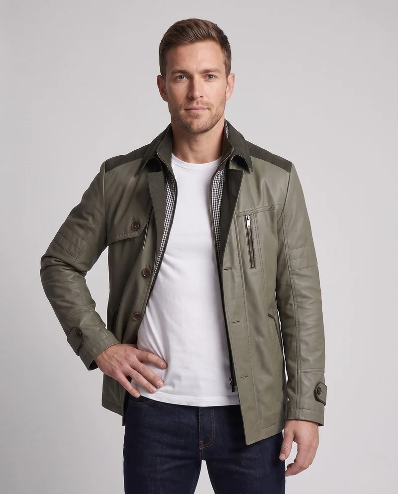 Herren-Feldjacke mit Cord-Besatz, Reißverschluss-Brusttasche und kariertem Futter