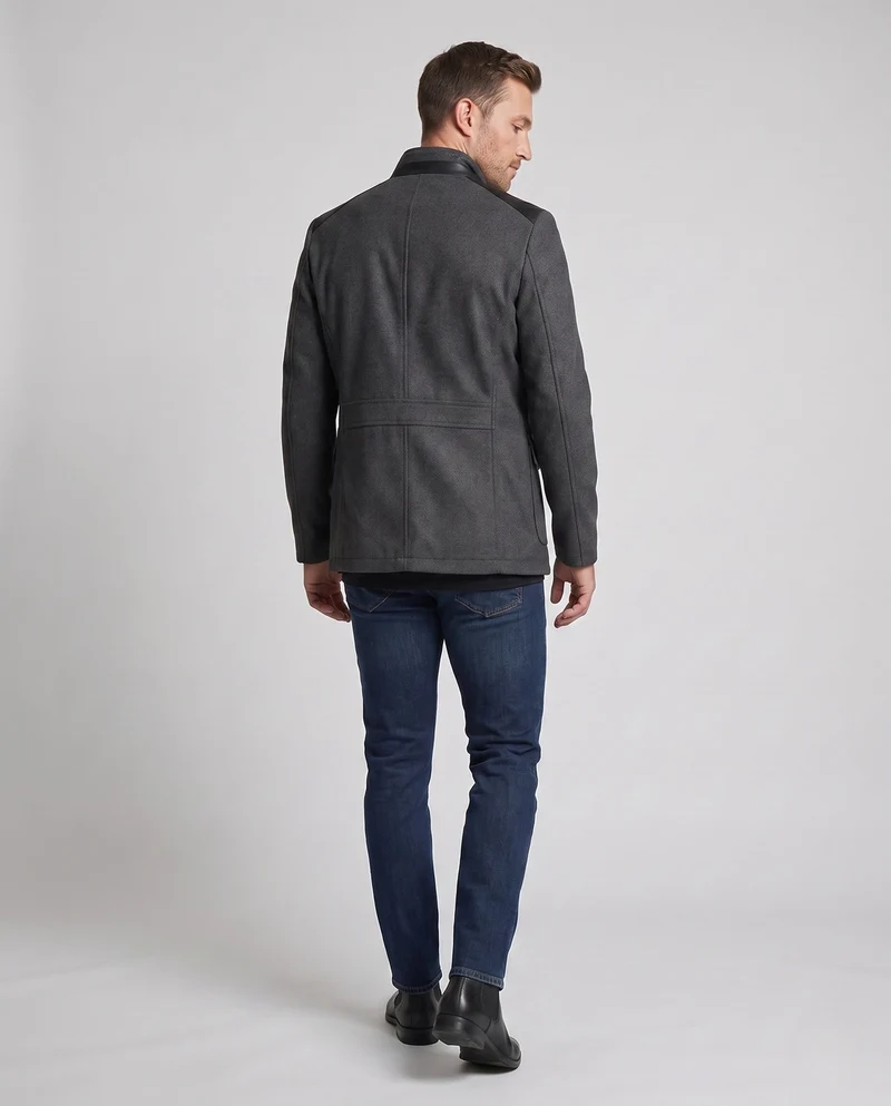 Herrenmanteljacke mit Stehkragen aus Wollmischung mit Kunstleder-Schulterpatches