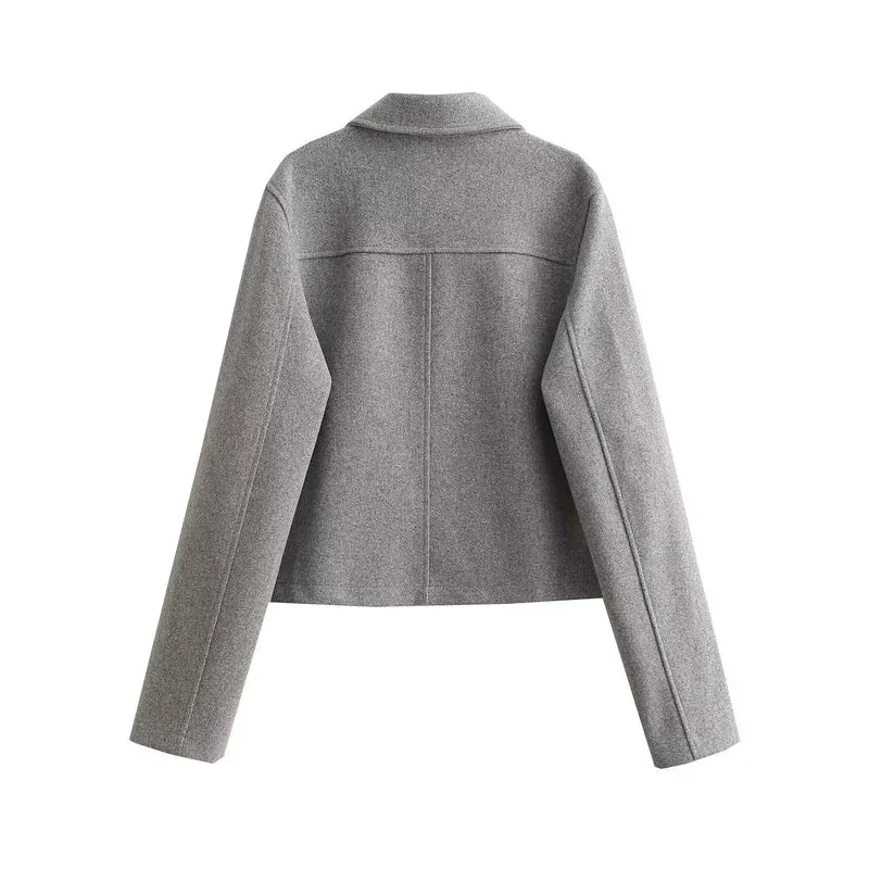 Damen Kurze Boxy-Wollmix-Jacke mit aufgesetzten Pattentaschen und goldfarbenen Zierknöpfen Drune