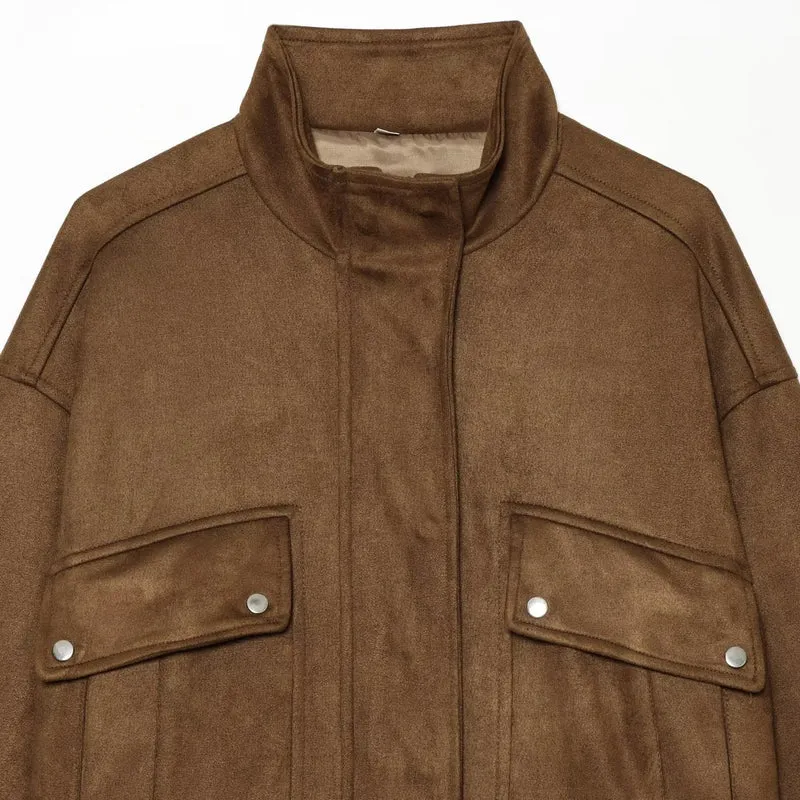 Damen Kurze Boxy‑Suede‑Jacke mit Stehkragen und aufgesetzten Pattentaschen Drune