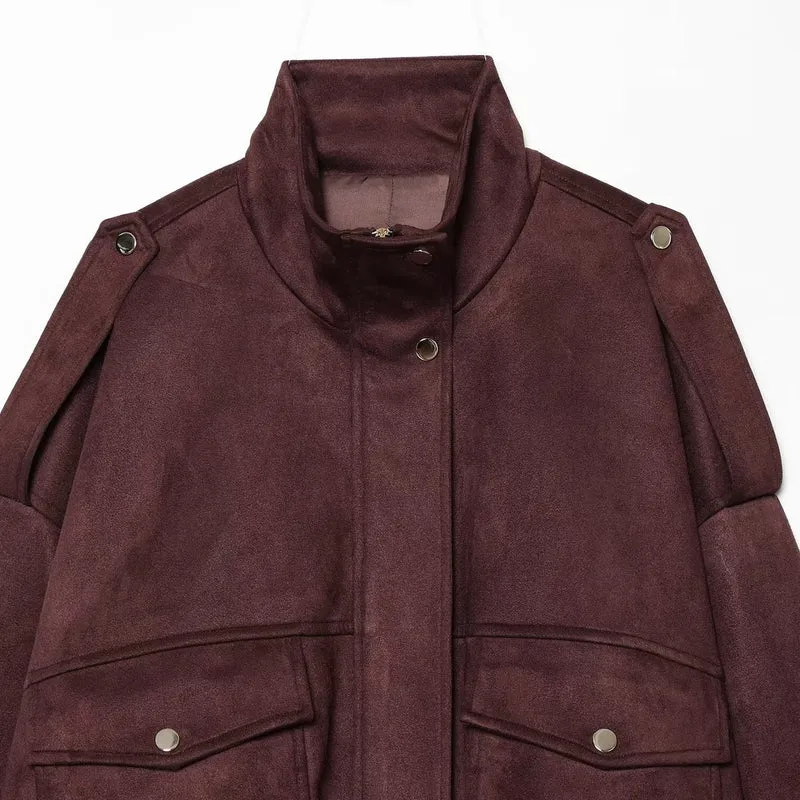 Damen Kurze Boxy-Jacke in Wildlederoptik mit Funnelkragen und Pattentaschen Drune