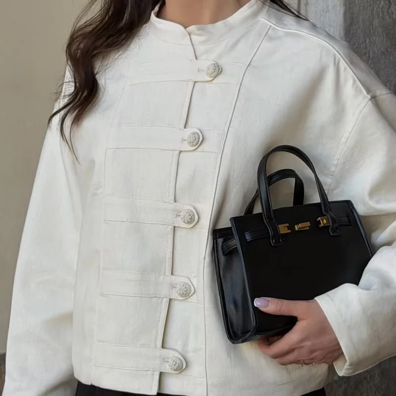 Damen Kurze Boxy‑Jacke im Mandarinstil mit dekorativen Stoffknotenverschlüssen Drune