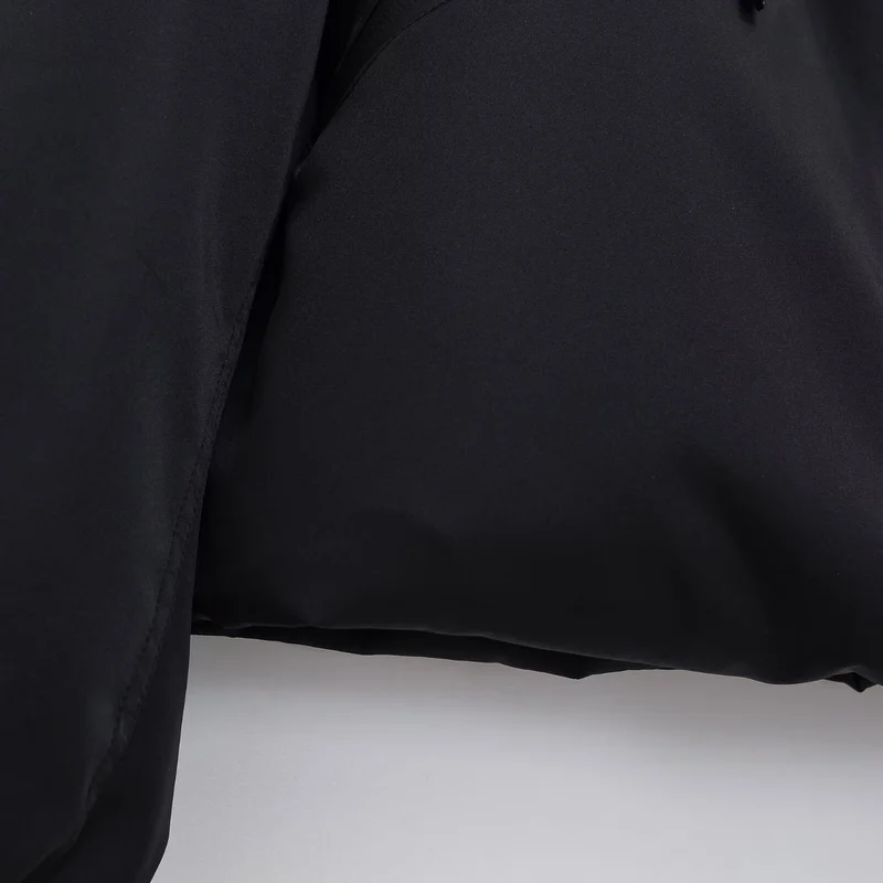 Damen Kurze boxy Funktionsjacke mit Kapuze, wattierter Isolierung und diagonalen Reißverschlusstaschen Drune