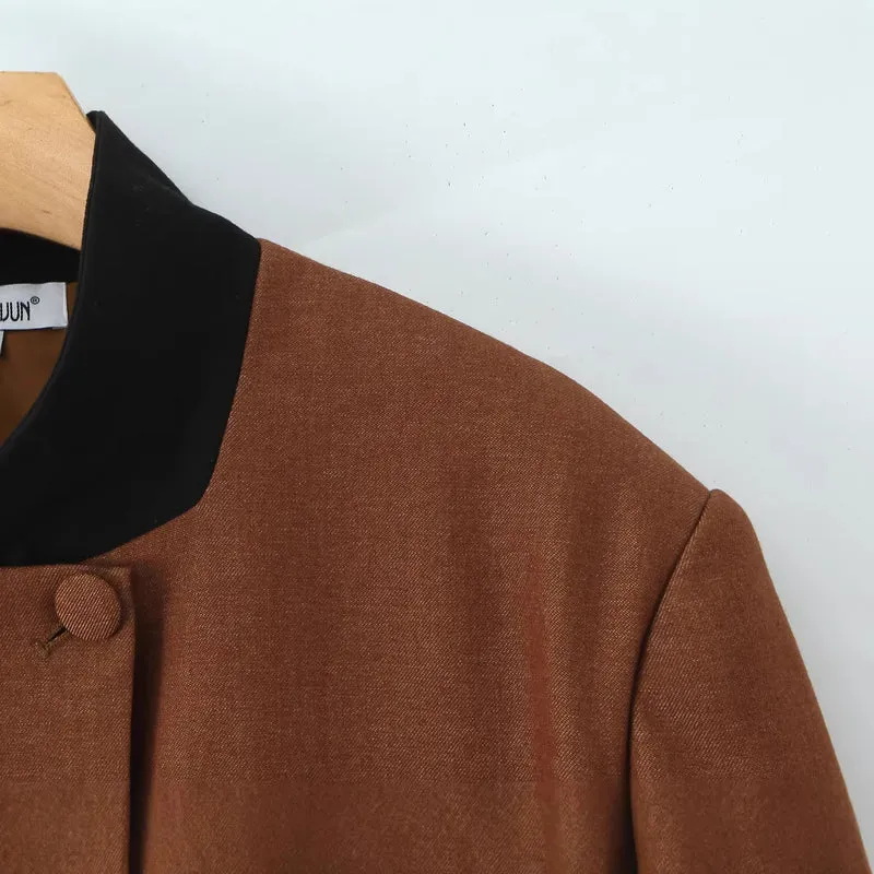 Damen Kurzblazer im Oversize-Kurzschnitt mit betonten Schultern Drune
