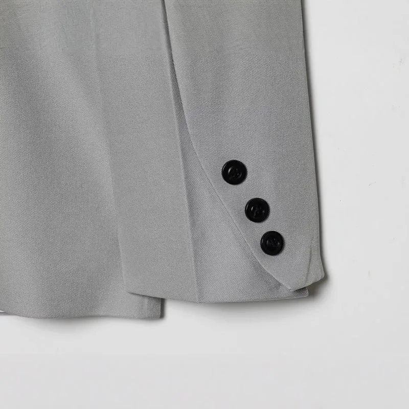 Damen Kurzblazer im minimalistischen Clean‑Look mit Stehkragen und verdeckter Knopfleiste Drune