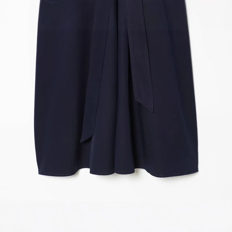 Damen Kurzarm-Hemdblusenkleid mit durchgehender Knopfleiste, Taillengürtel und Brusttaschen Drune