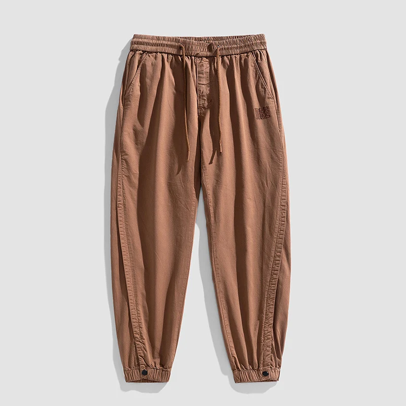 Herren Leichte Baumwoll-Joggerhose mit Tunnelzug, elastischem Knöchelabschluss und dezenter Logostickerei Drune