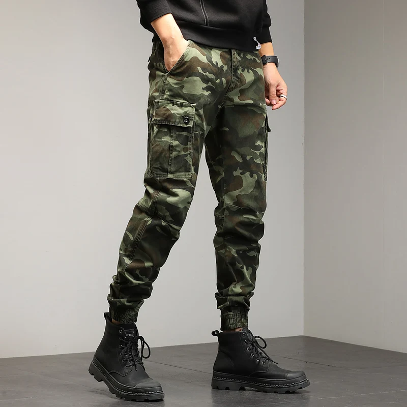 Herren Konisch geschnittene Utility-Cargohose im Camouflage-Joggerstil mit elastischem Bund und gerippten Bündchen Drune