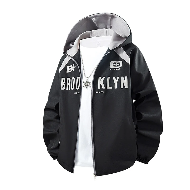 Herren Kapuzenjacke im urbanen Sportstyle mit Brooklyn-Print, Reißverschluss und Kontrastnähten Drune
