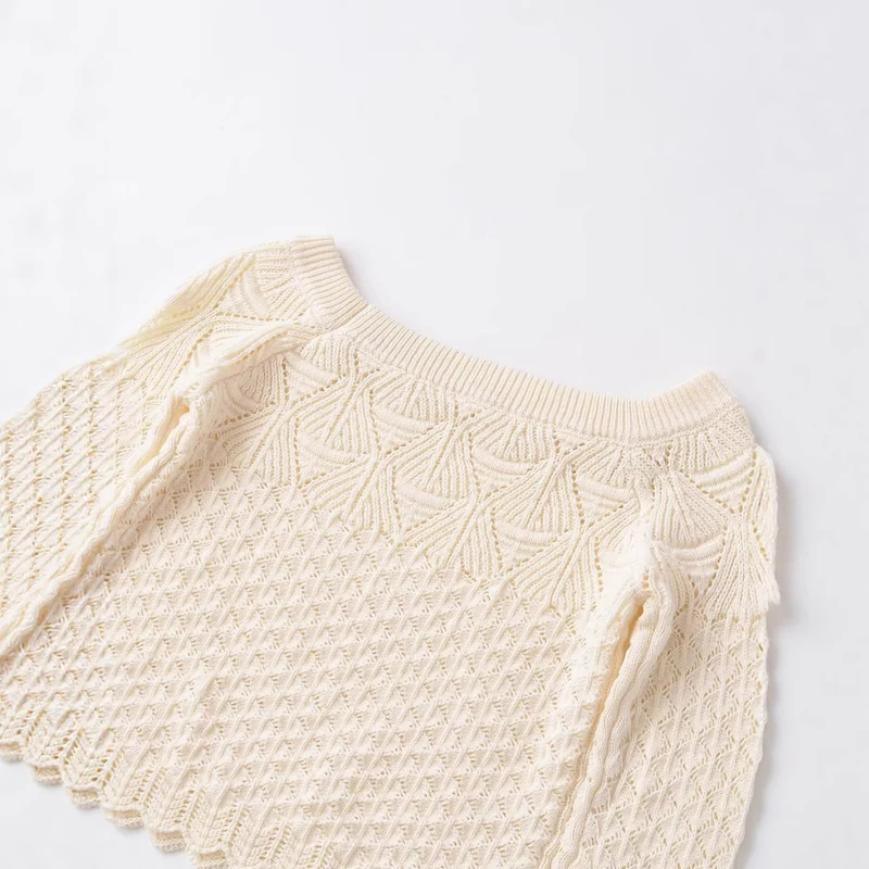 Damen Gestricktes Cropped-Feinstrickoberteil mit Lochmuster und U-Boot-Ausschnitt Drune