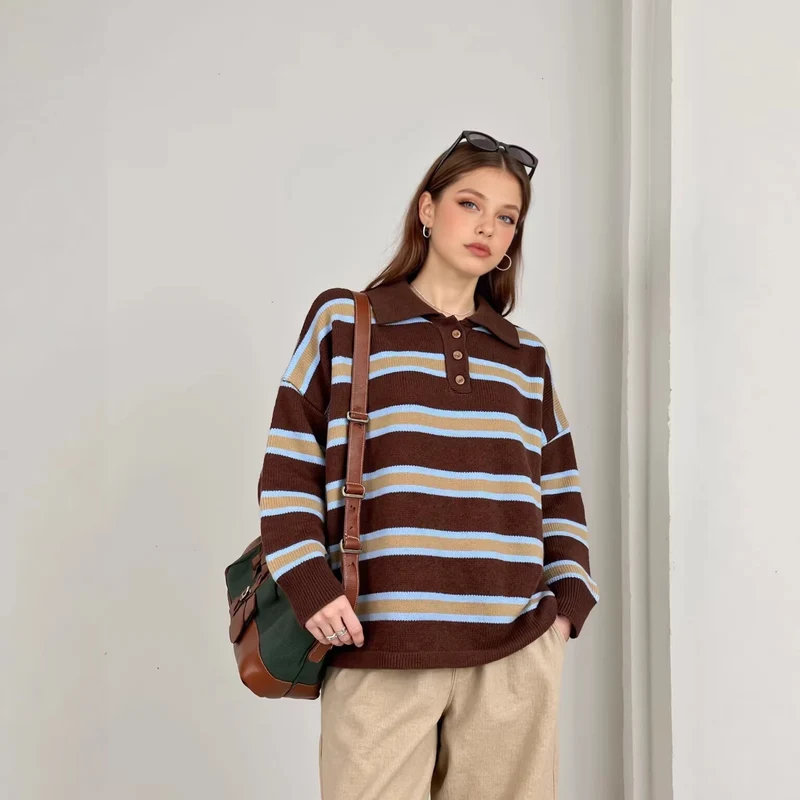 Damen Gestreifter Oversize-Strickpullover mit Polokragen und Rippbündchen Drune