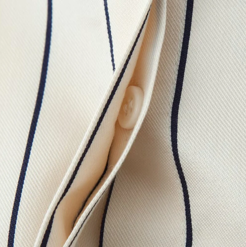 Damen Gestreifte Standkragen‑Bluse mit verdeckter Knopfleiste und Ballonärmeln Drune
