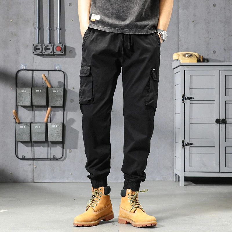 Herren Funktionale Cargo-Joggerhose mit elastischem Komfortbund, großzügigen Klapp-Utility-Taschen und gerippten Knöcheln Drune