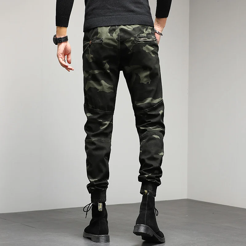 Herren Cargojogger mit Camouflage‑Muster, ergonomischen Kniepaneelen und elastischem Tunnelzugbund Drune