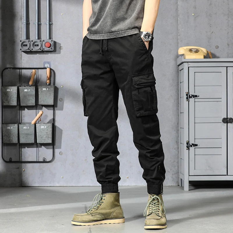 Herren Cargo-Jogginghose im Utility‑Stil mit Tunnelzugbund, Mehrfachtaschen und Reißverschluss‑Knöchel Drune