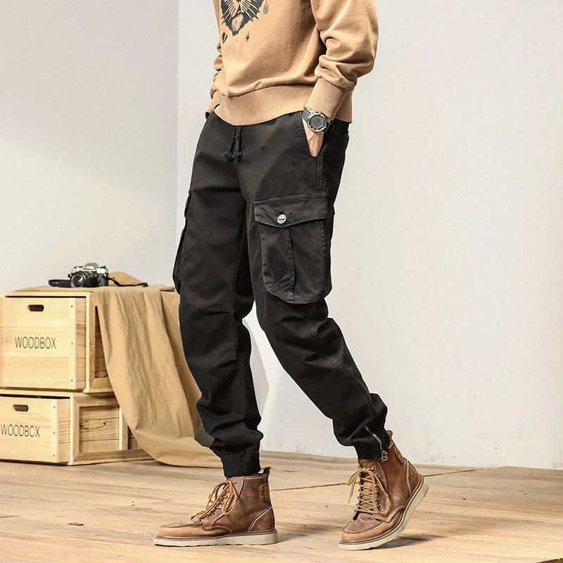 Herren Cargo-Jogginghose im Utility‑Stil mit Tunnelzug, großen Klappentaschen und elastischen Bündchen Drune