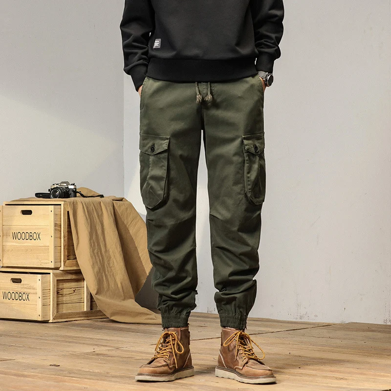 Herren Cargo-Jogginghose im Utility‑Stil mit Tunnelzug, großen Klappentaschen und elastischen Bündchen Drune