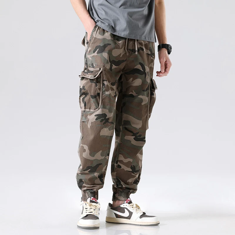 Herren Cargo-Jogginghose im Camouflage-Utility-Design mit großen Klappentaschen Drune