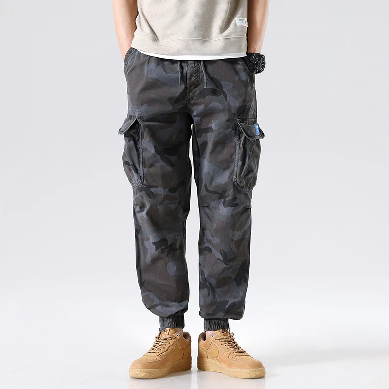 Herren Cargo-Jogginghose im Camouflage-Utility-Design mit großen Klappentaschen Drune