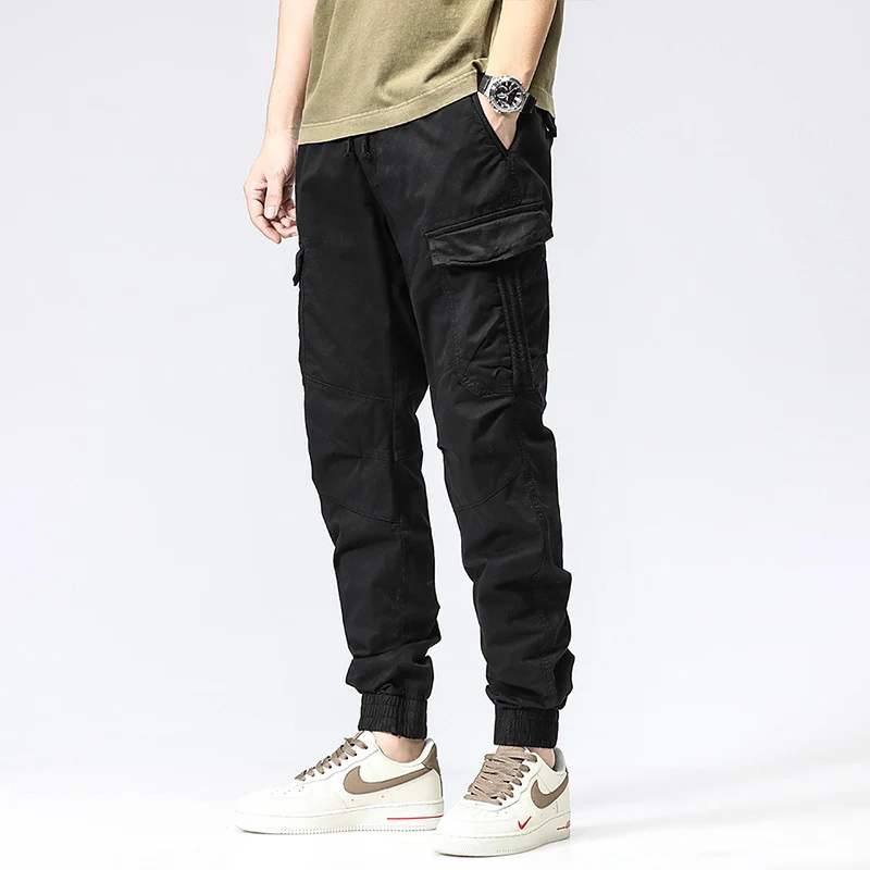 Herren Cargo-Joggerhose mit ergonomischen Kniepasse, elastischem Tunnelzugbund und großvolumigen Klappentaschen Drune
