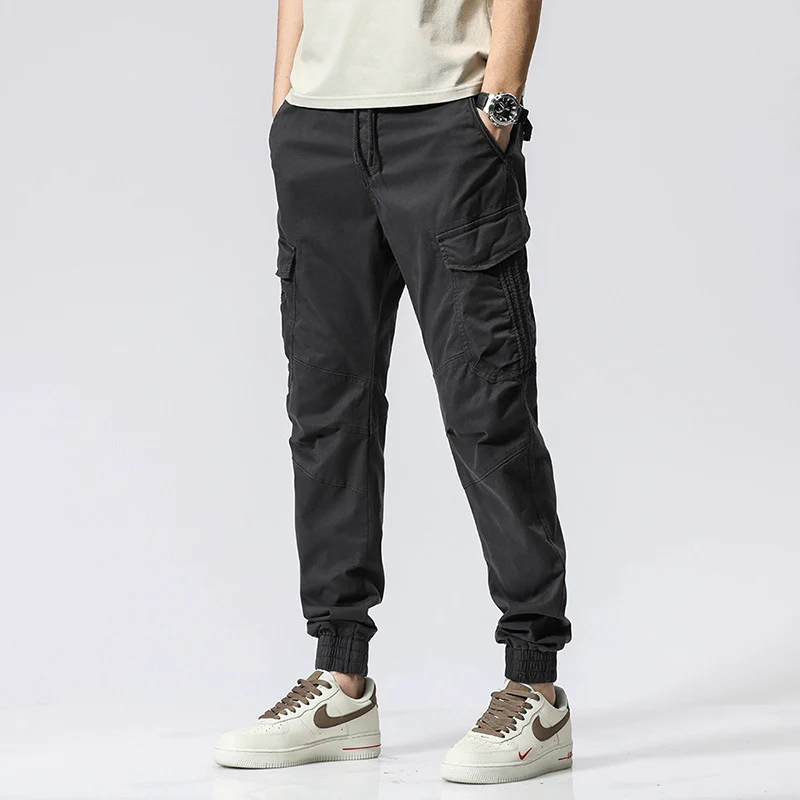 Herren Cargo-Joggerhose mit ergonomischen Kniepasse, elastischem Tunnelzugbund und großvolumigen Klappentaschen Drune