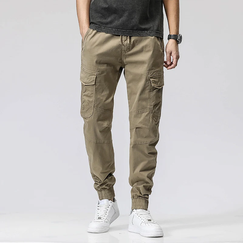Herren Cargo-Joggerhose mit ergonomischen Kniepasse, elastischem Tunnelzugbund und großvolumigen Klappentaschen Drune