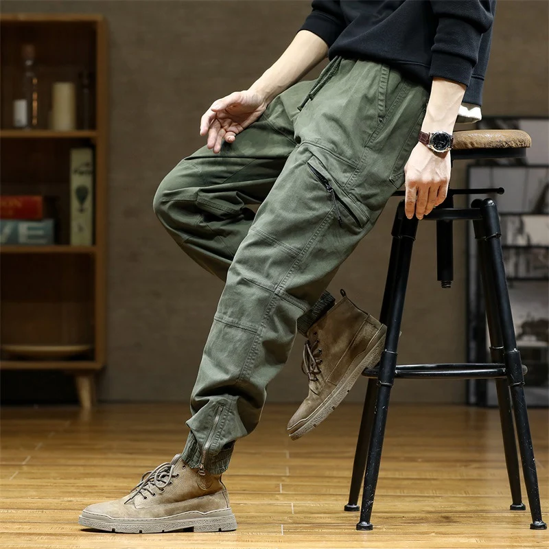 Herren Cargo-Joggerhose im Utility‑Stil mit ergonomischen Kniepaneelen und Reißverschluss‑Knöchel Drune