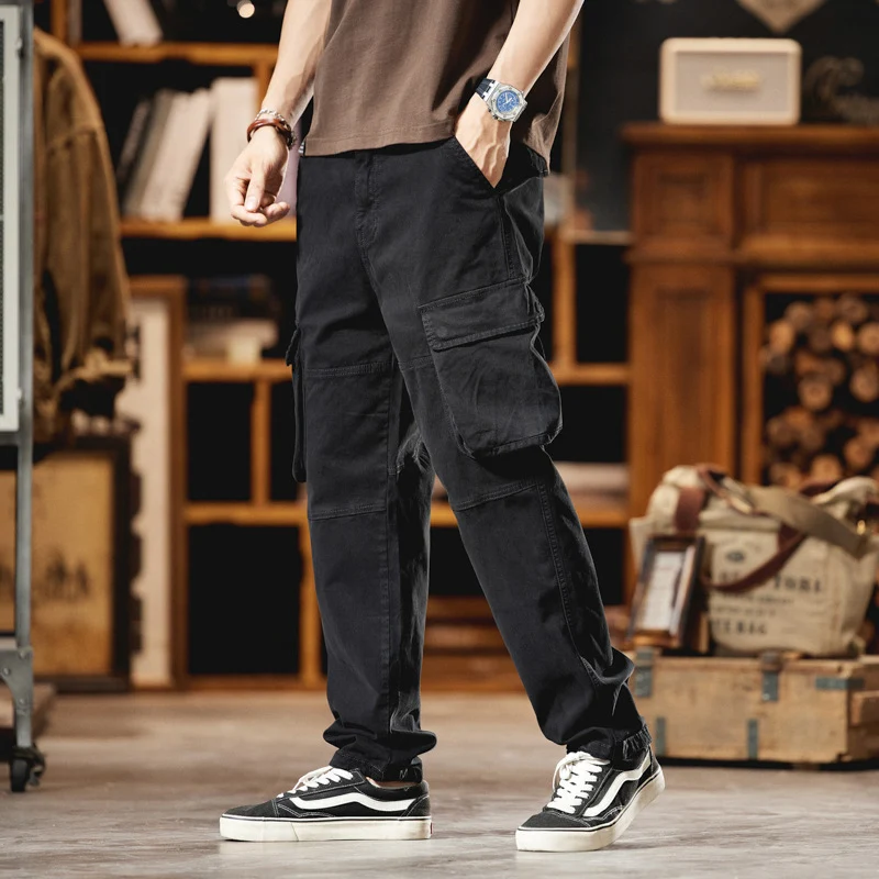 Herren Cargo-Hose im Utility-Look mit Knieabnähern und großen Klappentaschen Drune