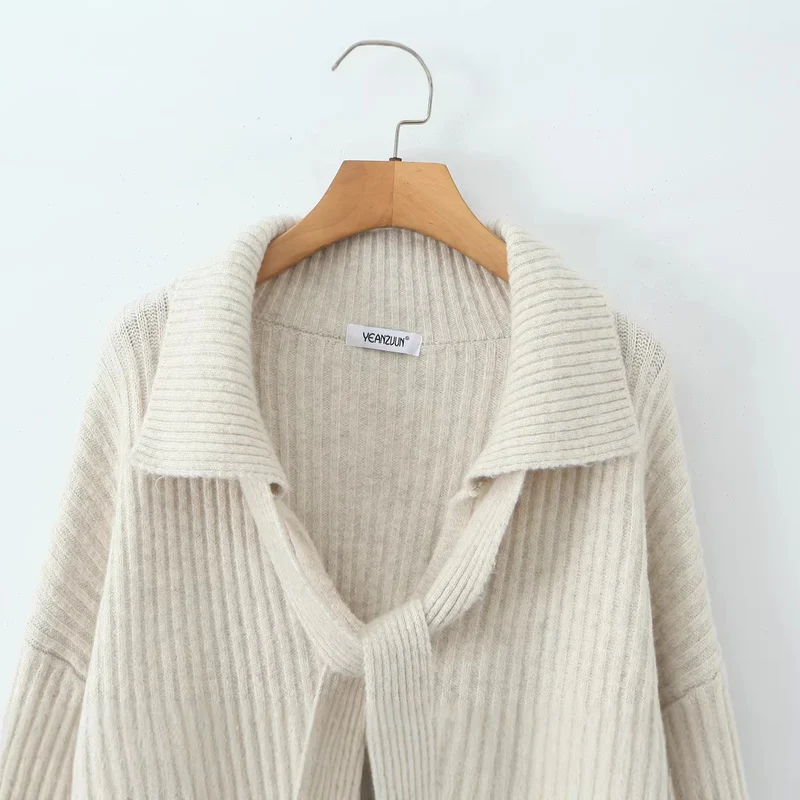 Damen Gerippter Strickzweiteiler mit weitem V-Ausschnitt, langem Schal und Palazzo-Hose Drune