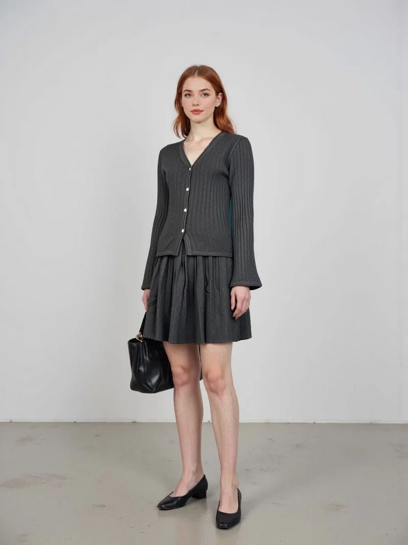 Damen Feinstrick-Cardigan mit V-Ausschnitt und plissiertem Minirock-Set Drune