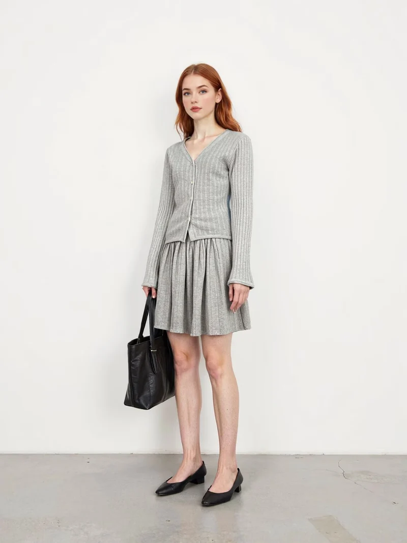 Damen Feinstrick-Cardigan mit V-Ausschnitt und plissiertem Minirock-Set Drune