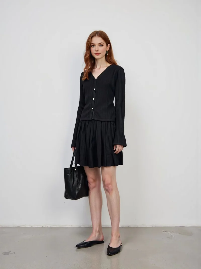 Damen Feinstrick-Cardigan mit V-Ausschnitt und plissiertem Minirock-Set Drune