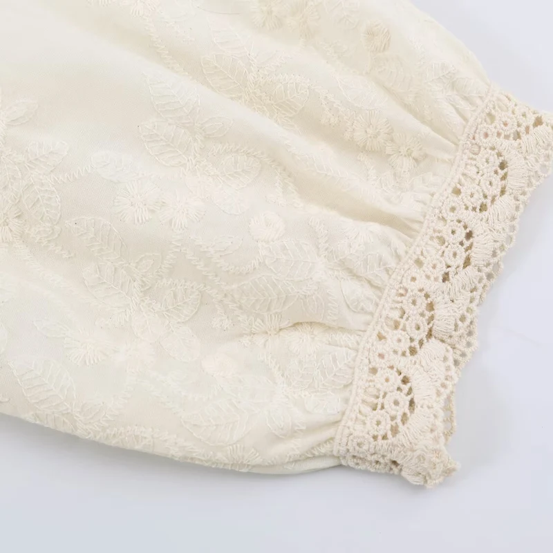 Damen Feinstrick-Cardigan im Blusenstil mit bestickten Puffärmeln und Volantbund Drune