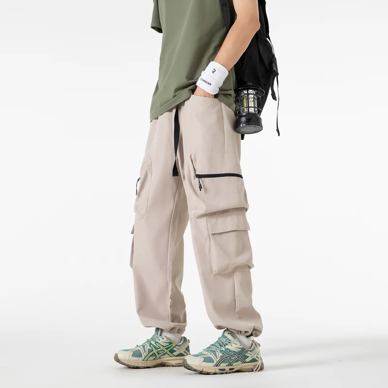 Herren Breite Cargo-Hose im Utility-Design mit elastischem Bund, integrierter Gurt und multifunktionalen Taschen Drune